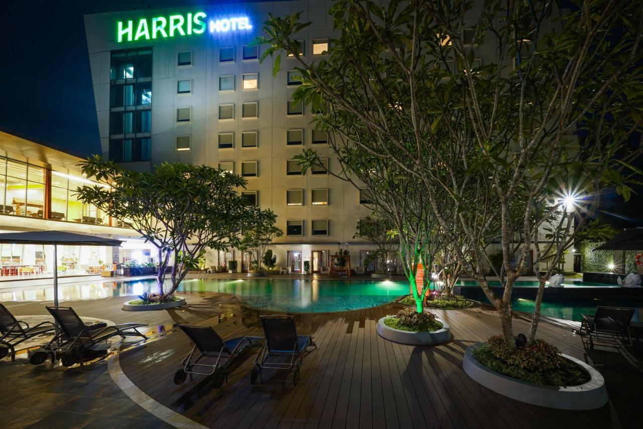 HARRIS Hotel Sentul City Bogor Exterior foto