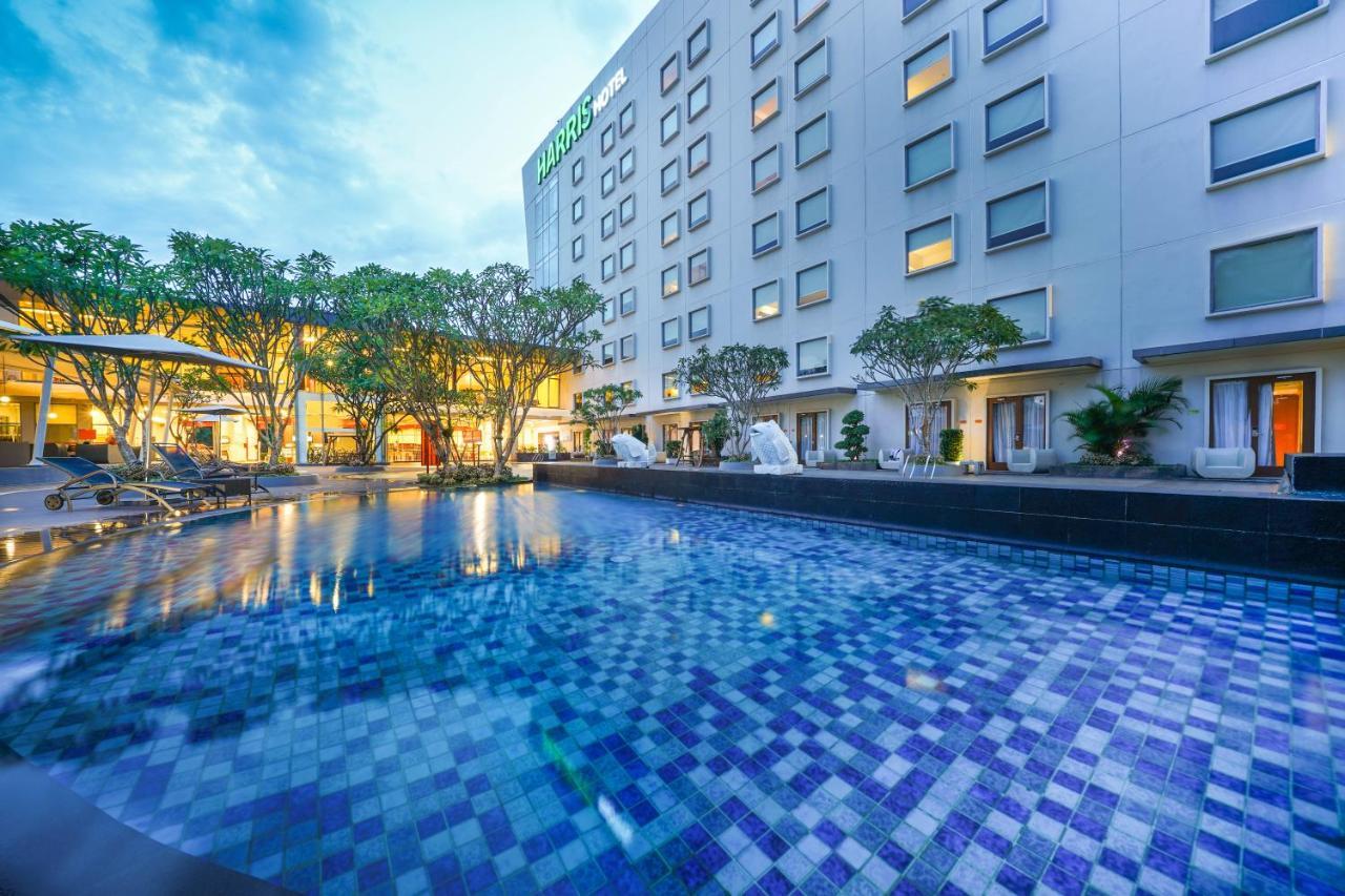 HARRIS Hotel Sentul City Bogor Exterior foto